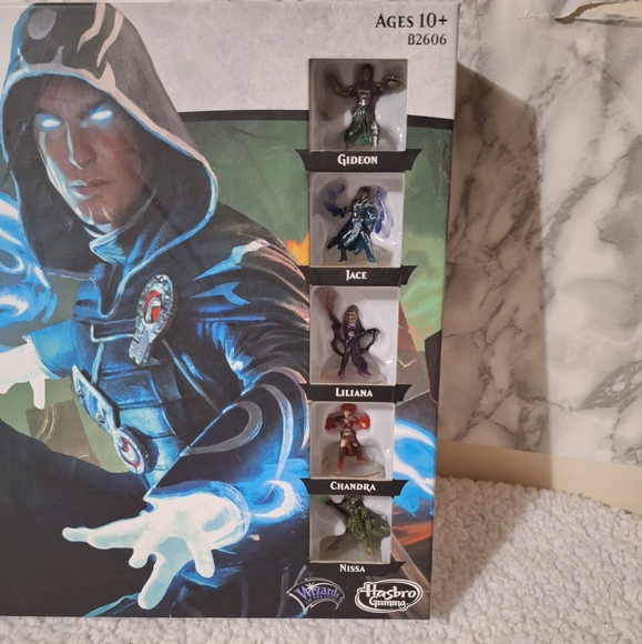Magic the Gathering Board Game - Picture 2 of 10